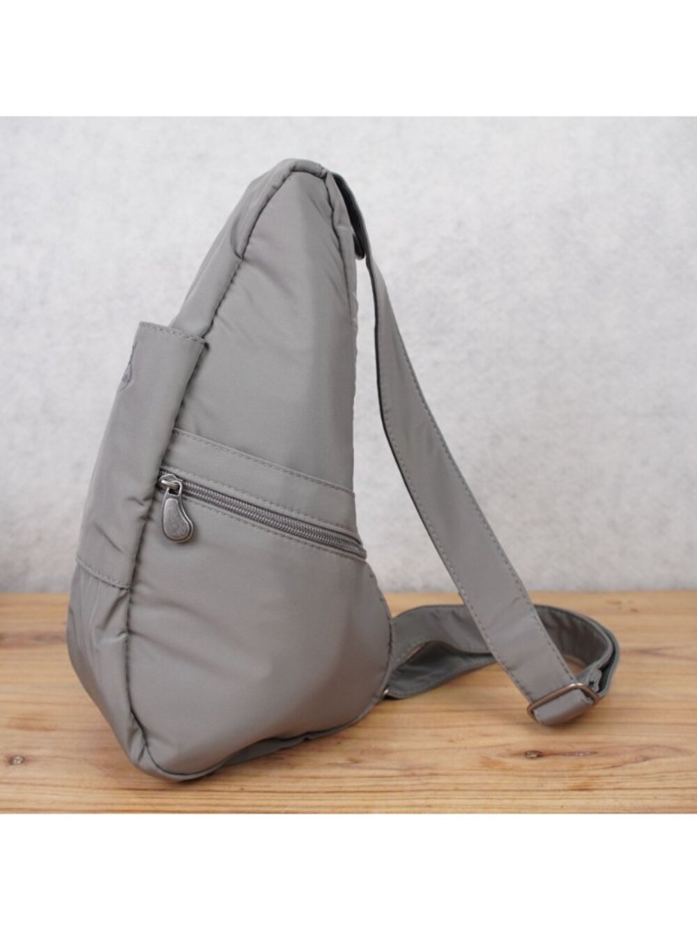 AmeriBag Classic Microfiber Healthy Back Bag Medium Gray Sling Backpack Bag EUC - Picture 3 of 11